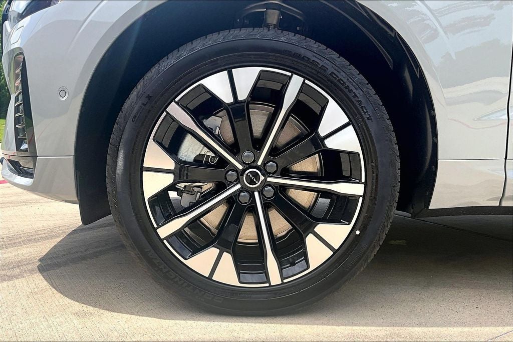 2026 Volvo XC60 Plug-In Hybrid T8 Plus
