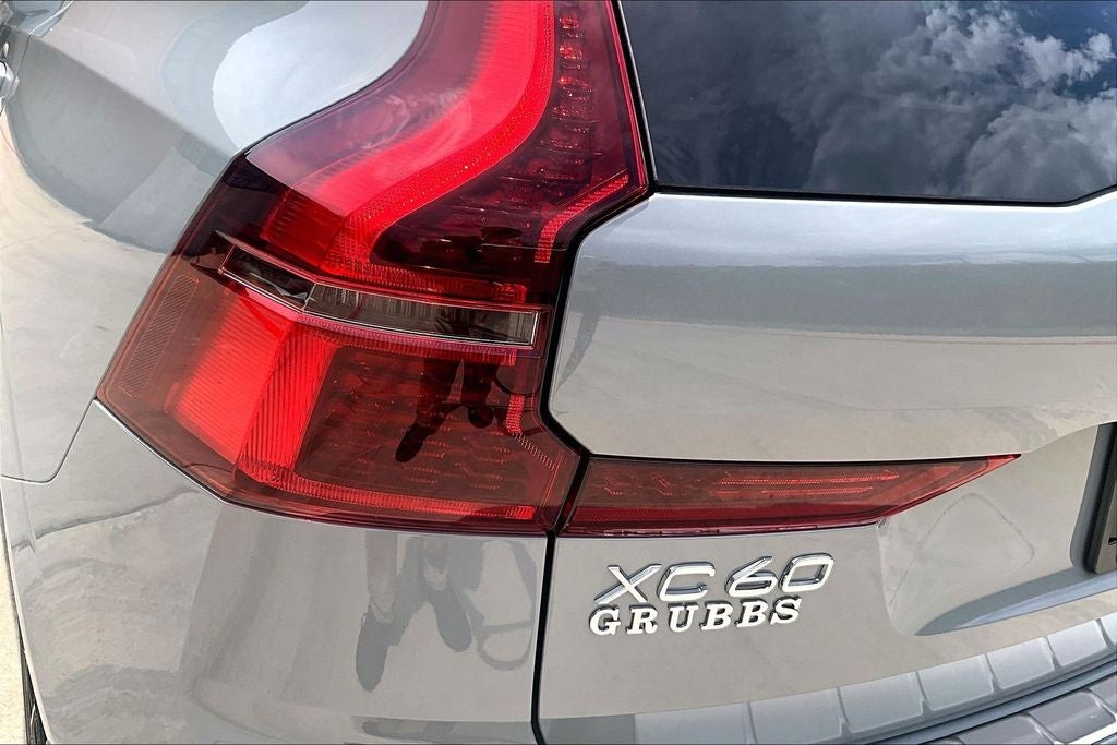 2026 Volvo XC60 Plug-In Hybrid T8 Plus