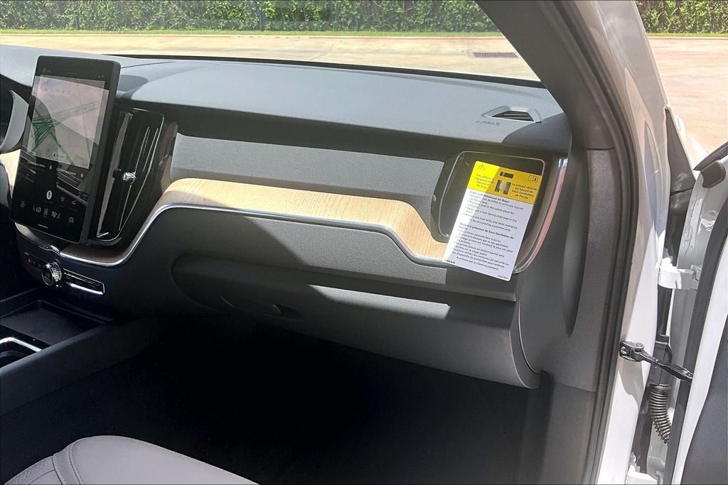 2026 Volvo XC60 Plug-In Hybrid T8 Core