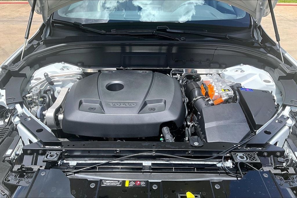 2026 Volvo XC60 Plug-In Hybrid T8 Core