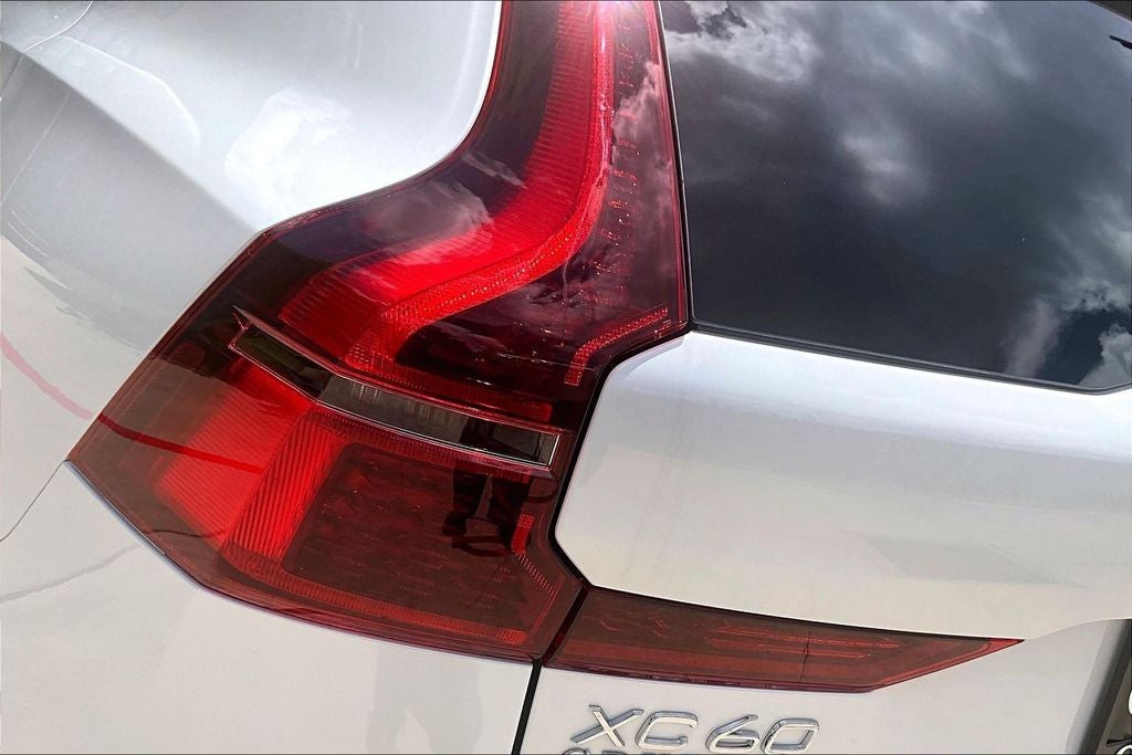 2026 Volvo XC60 Plug-In Hybrid T8 Core