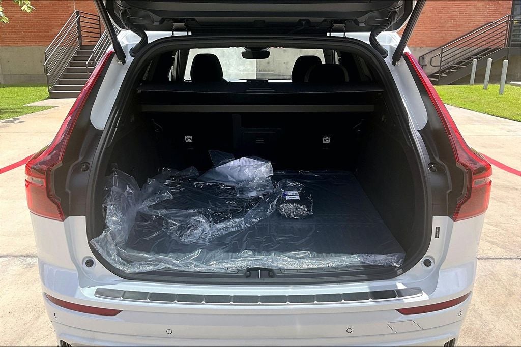 2026 Volvo XC60 Plug-In Hybrid T8 Core