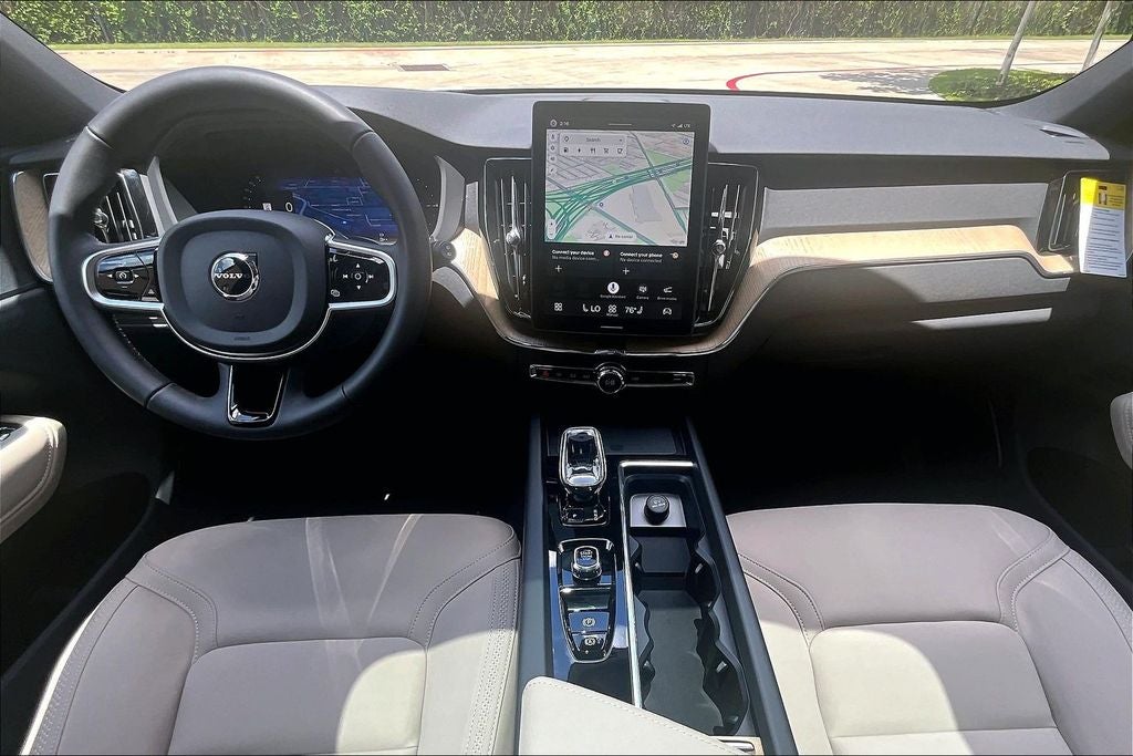 2026 Volvo XC60 Plug-In Hybrid T8 Core