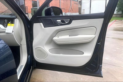 2026 Volvo XC60 Plug-In Hybrid T8 Ultra