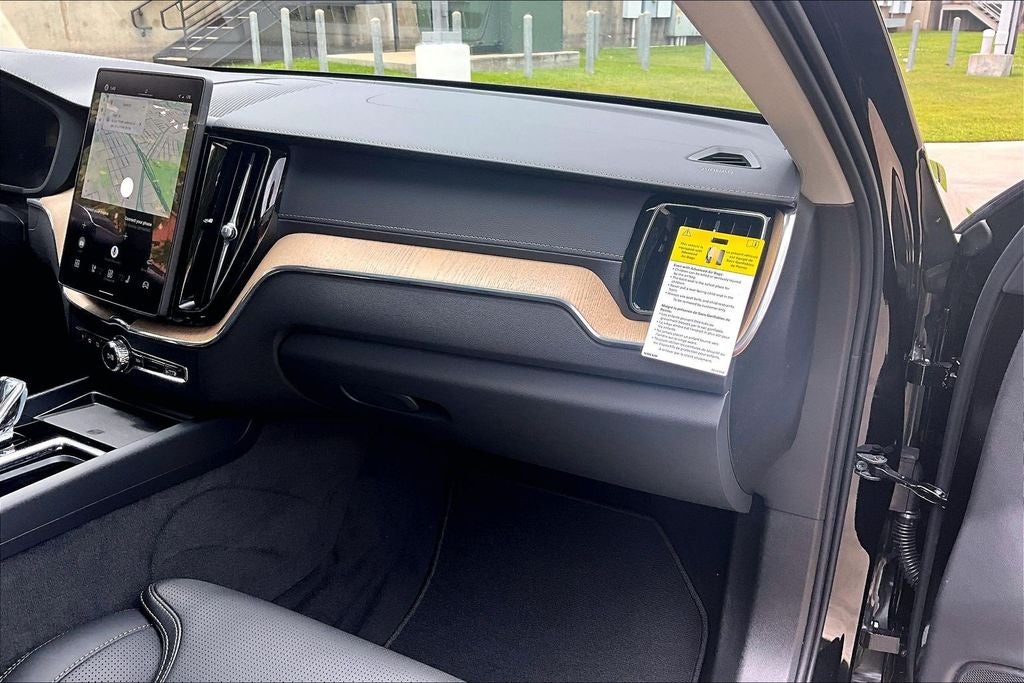 2026 Volvo XC60 Plug-In Hybrid T8 Ultra