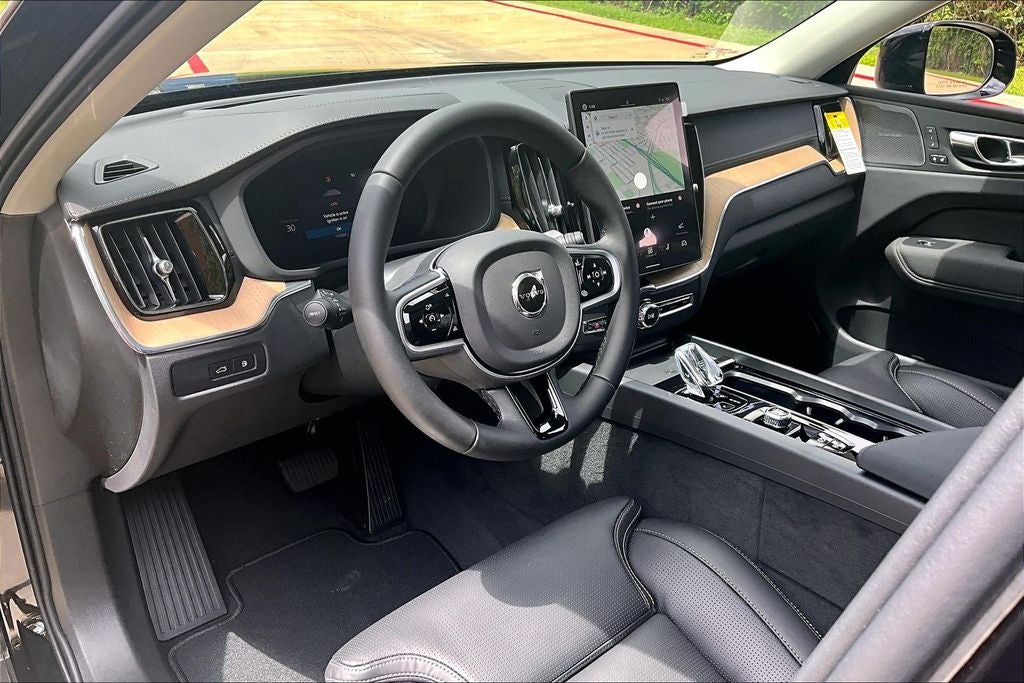 2026 Volvo XC60 Plug-In Hybrid T8 Ultra