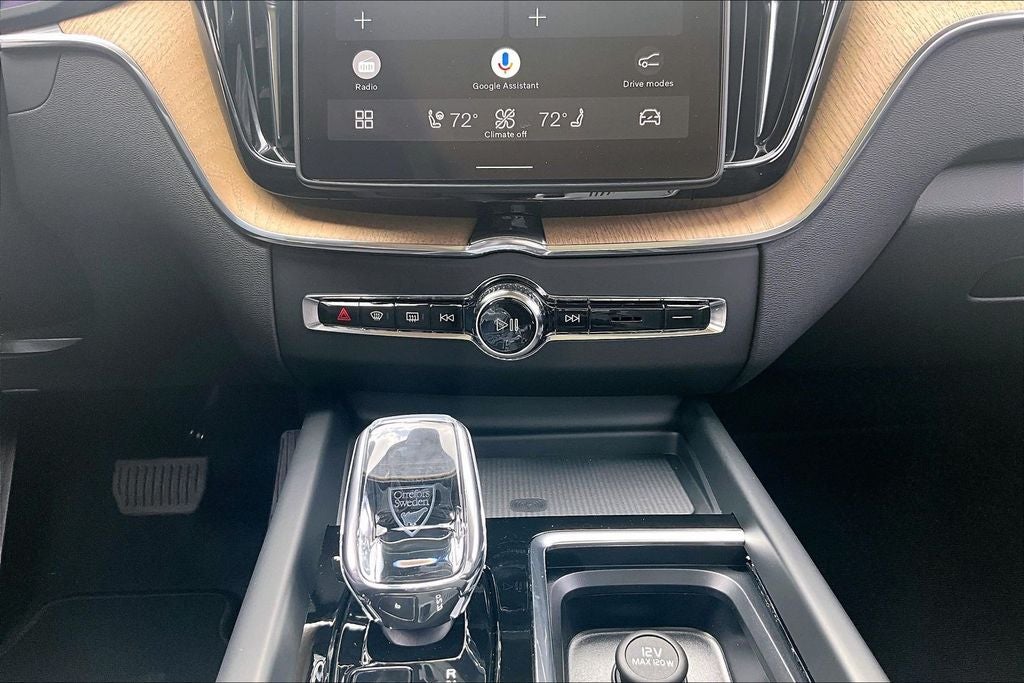 2026 Volvo XC60 Plug-In Hybrid T8 Ultra