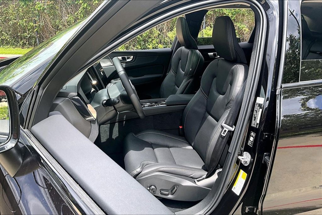 2026 Volvo XC60 Plug-In Hybrid T8 Ultra