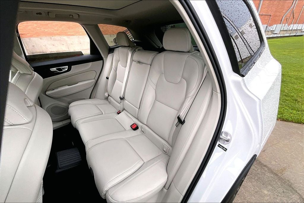 2026 Volvo XC60 Plug-In Hybrid T8 Ultra