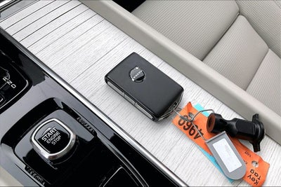 2026 Volvo XC60 Plug-In Hybrid T8 Ultra