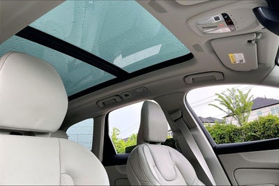 2026 Volvo XC60 Plug-In Hybrid T8 Ultra