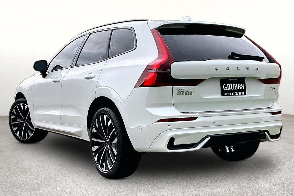 2026 Volvo XC60 Plug-In Hybrid T8 Ultra