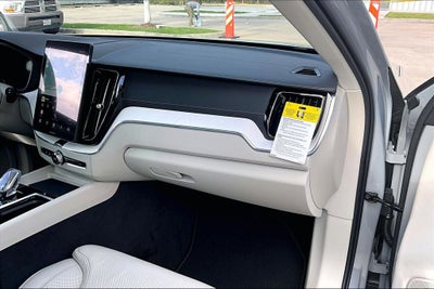 2026 Volvo XC60 Plug-In Hybrid T8 Ultra