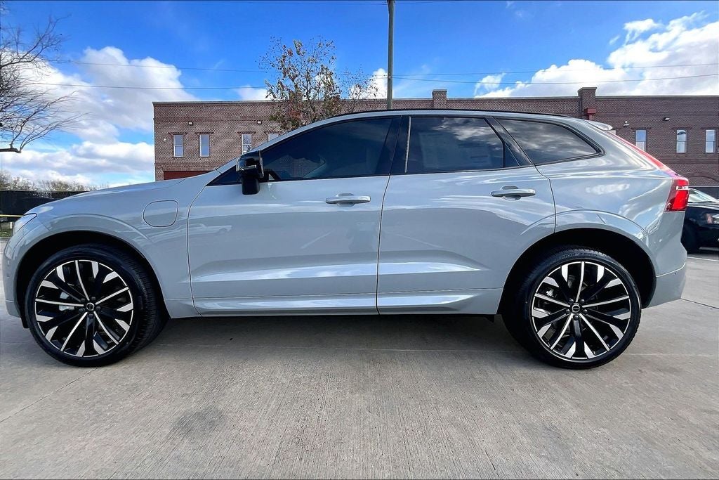 2026 Volvo XC60 Plug-In Hybrid T8 Ultra