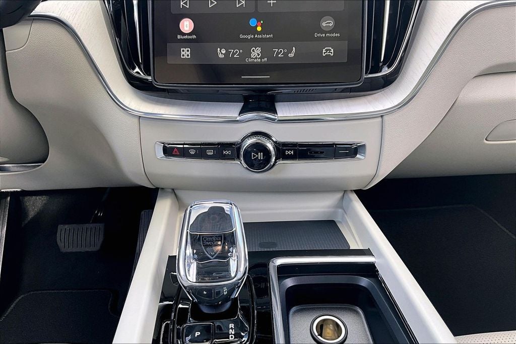 2026 Volvo XC60 Plug-In Hybrid T8 Ultra