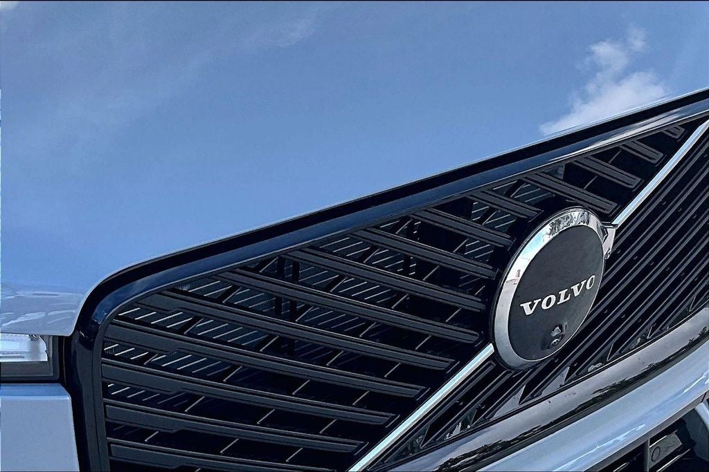 2026 Volvo XC60 Plug-In Hybrid T8 Ultra