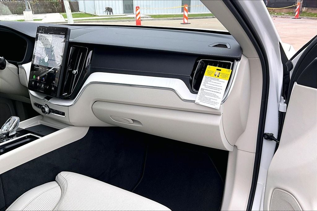 2026 Volvo XC60 Plug-In Hybrid T8 Ultra