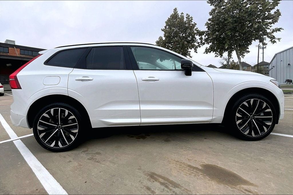 2026 Volvo XC60 Plug-In Hybrid T8 Ultra