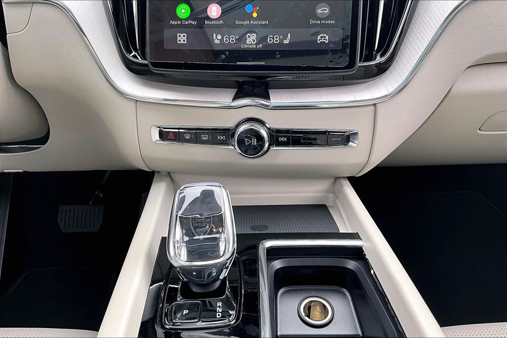 2026 Volvo XC60 Plug-In Hybrid T8 Ultra