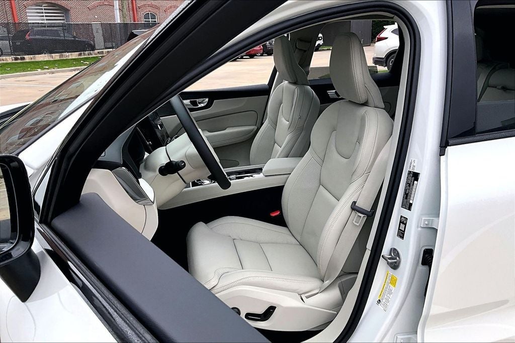 2026 Volvo XC60 Plug-In Hybrid T8 Ultra