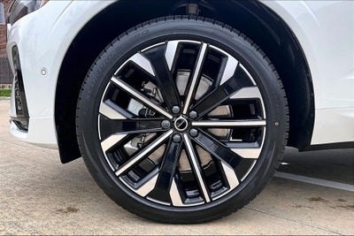 2026 Volvo XC60 Plug-In Hybrid T8 Ultra