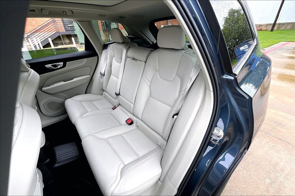 2026 Volvo XC60 Plug-In Hybrid T8 Ultra