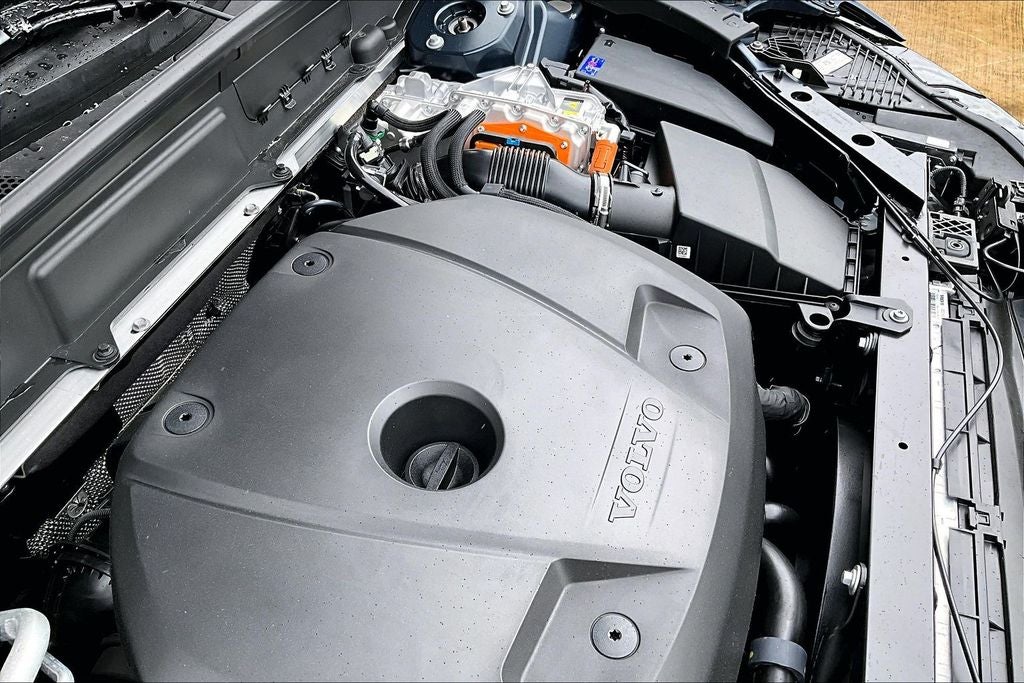 2026 Volvo XC60 Plug-In Hybrid T8 Ultra