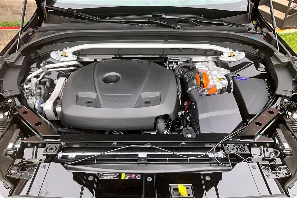 2026 Volvo XC60 Plug-In Hybrid T8 Polestar Engineered
