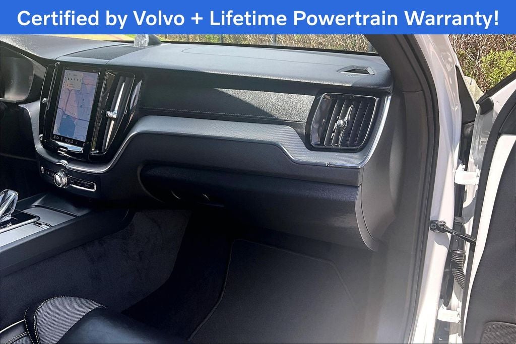 2025 Volvo XC60 Plug-In Hybrid T8 Polestar Engineered