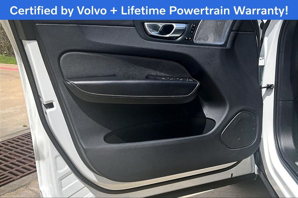 2025 Volvo XC60 Plug-In Hybrid T8 Polestar Engineered