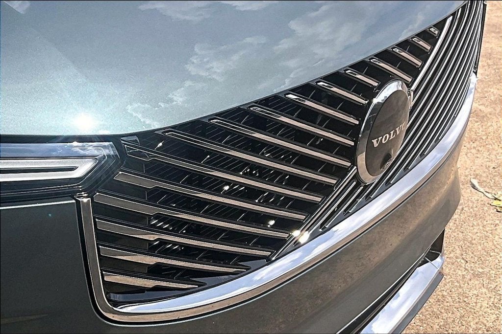 2027 Volvo XC90 Plug-In Hybrid T8 Ultra 6 Passenger