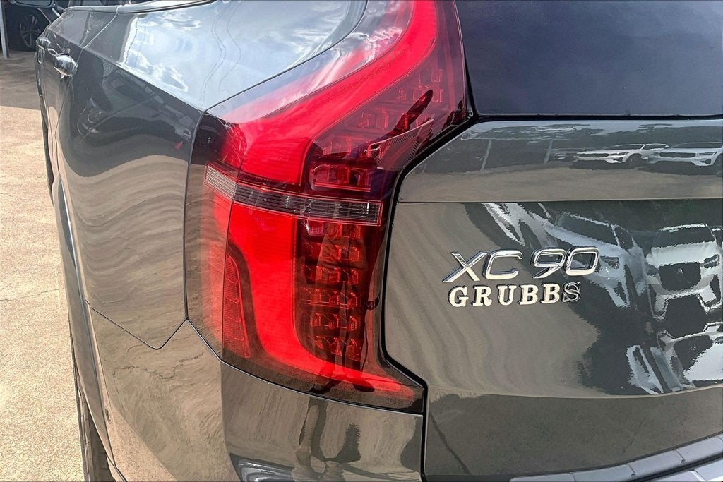 2027 Volvo XC90 Plug-In Hybrid T8 Ultra 6 Passenger