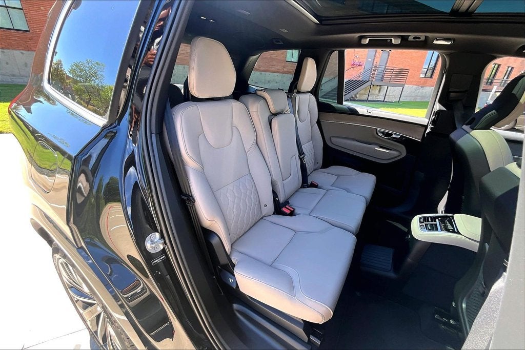 2027 Volvo XC90 Plug-In Hybrid T8 Plus 7 Passenger