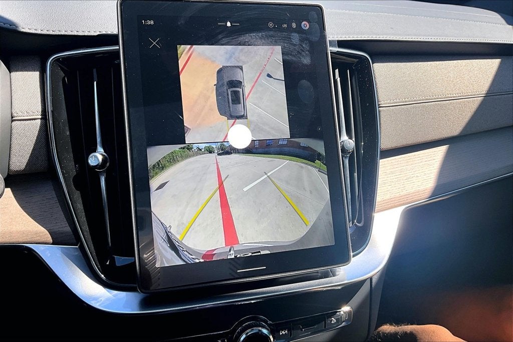 2027 Volvo XC90 Plug-In Hybrid T8 Plus 7 Passenger