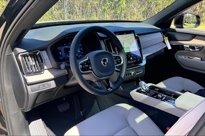 2027 Volvo XC90 Plug-In Hybrid T8 Plus 7 Passenger