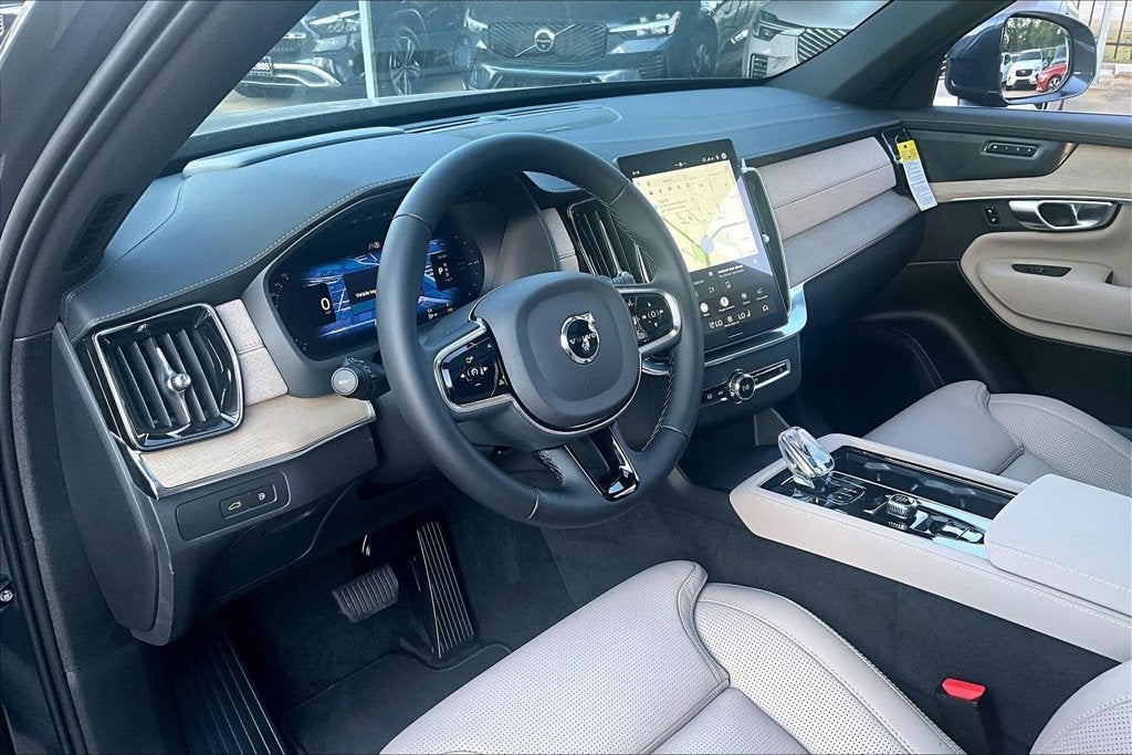 2027 Volvo XC90 Plug-In Hybrid T8 Ultra 7 Passenger