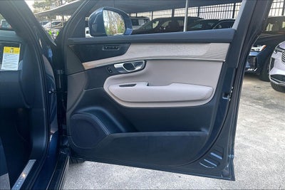 2027 Volvo XC90 Plug-In Hybrid T8 Ultra 7 Passenger