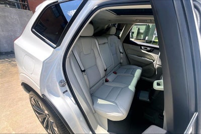 2027 Volvo XC60 Plug-In Hybrid T8 Ultra