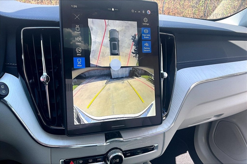 2027 Volvo XC60 Plug-In Hybrid T8 Ultra