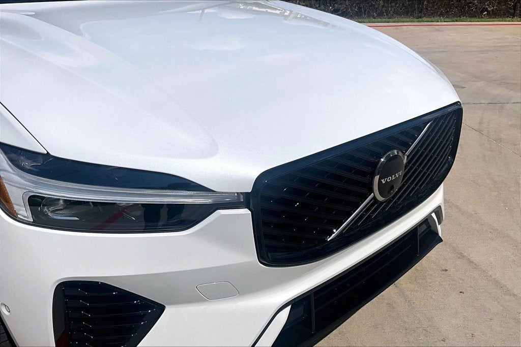 2027 Volvo XC60 Plug-In Hybrid T8 Ultra