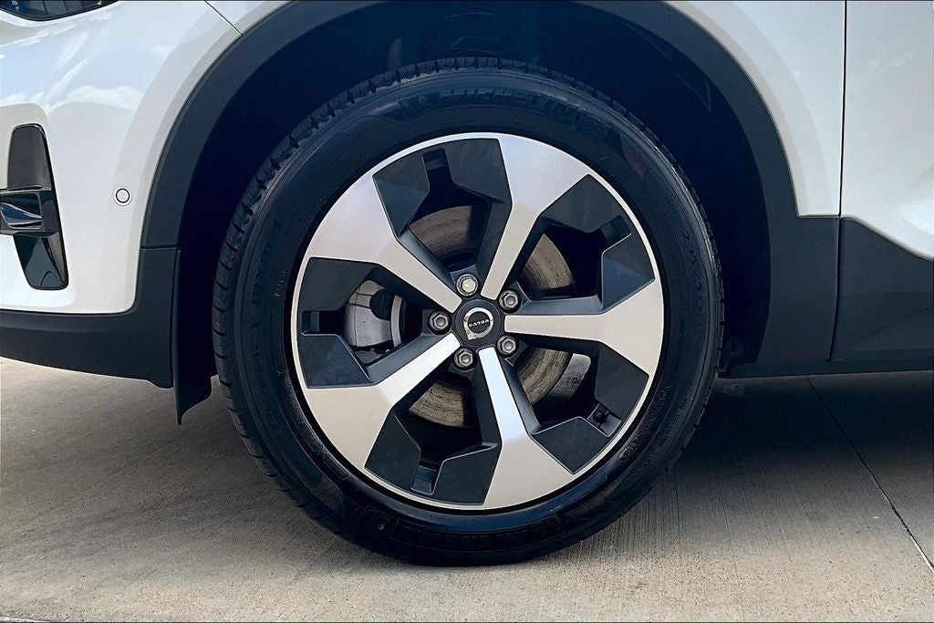 2026 Volvo XC40 B4 Plus