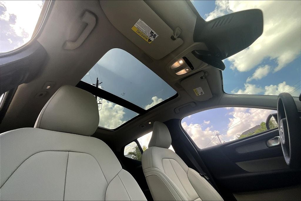 2026 Volvo XC40 B4 Plus