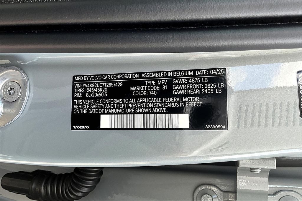 2026 Volvo XC40 B4 Plus