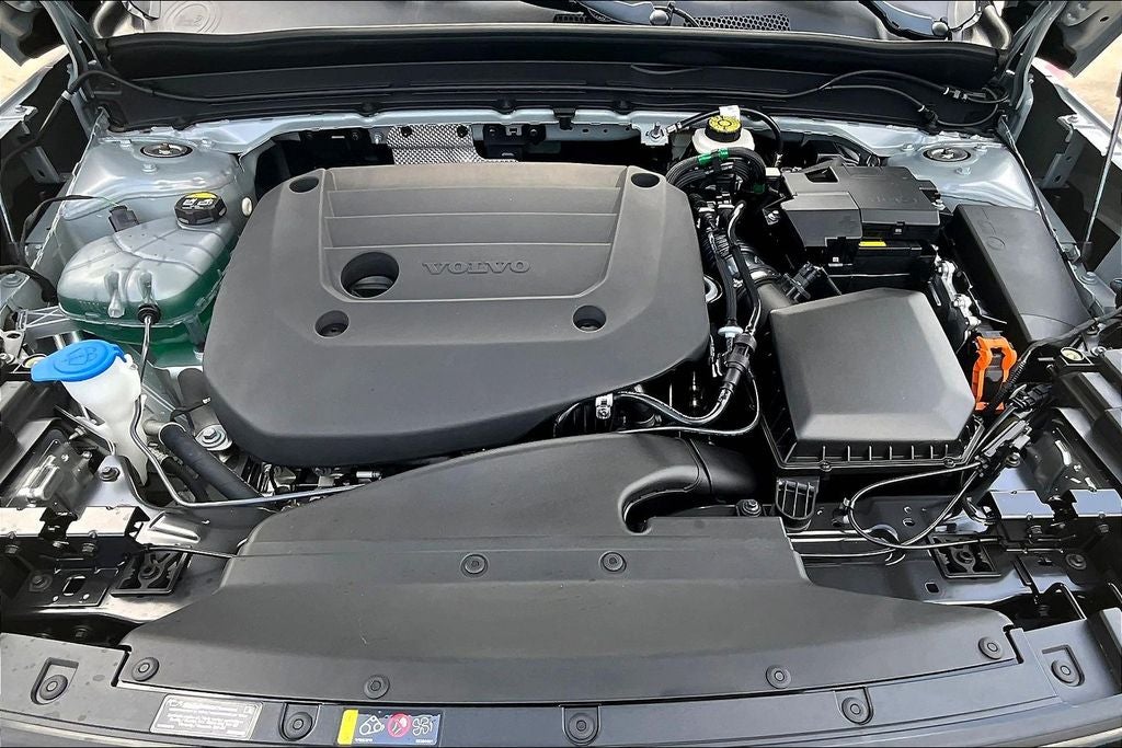 2026 Volvo XC40 B4 Plus