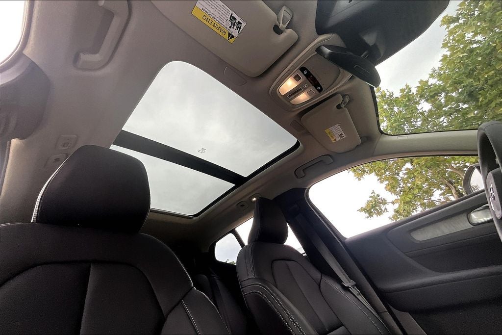 2026 Volvo XC40 B4 Plus