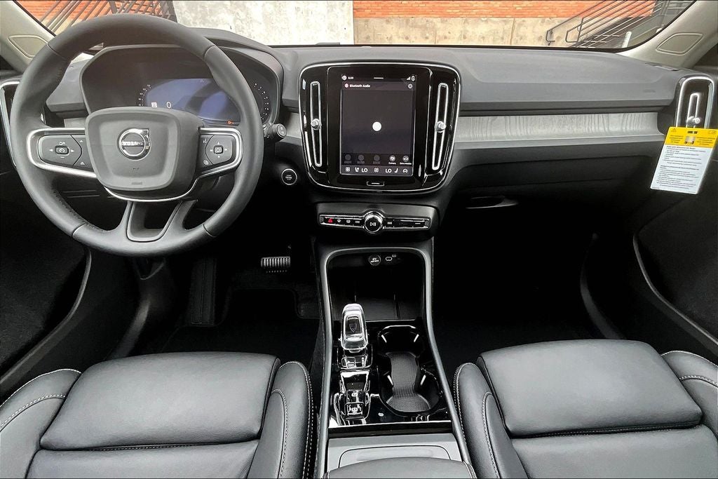 2026 Volvo XC40 B4 Plus