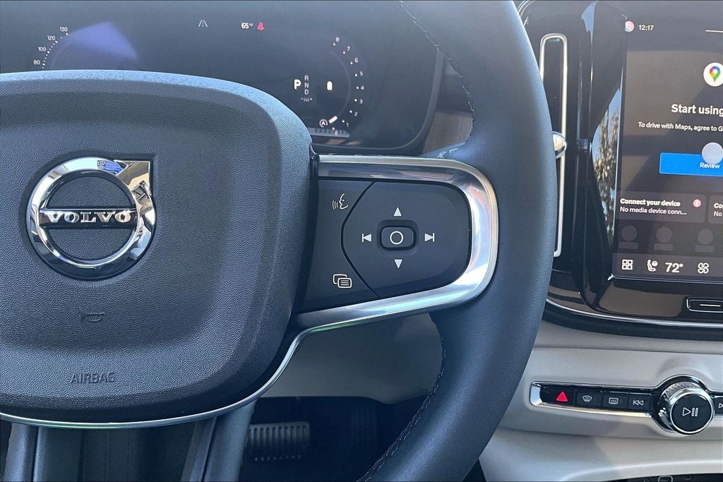 2026 Volvo XC40 B4 Plus