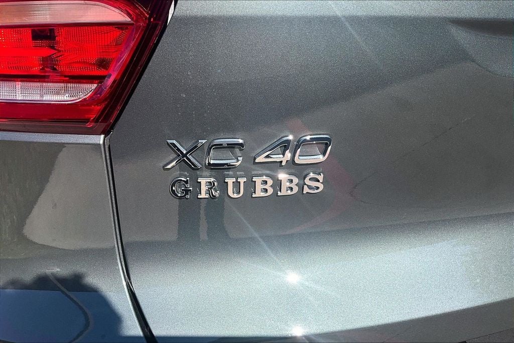 2026 Volvo XC40 B4 Plus