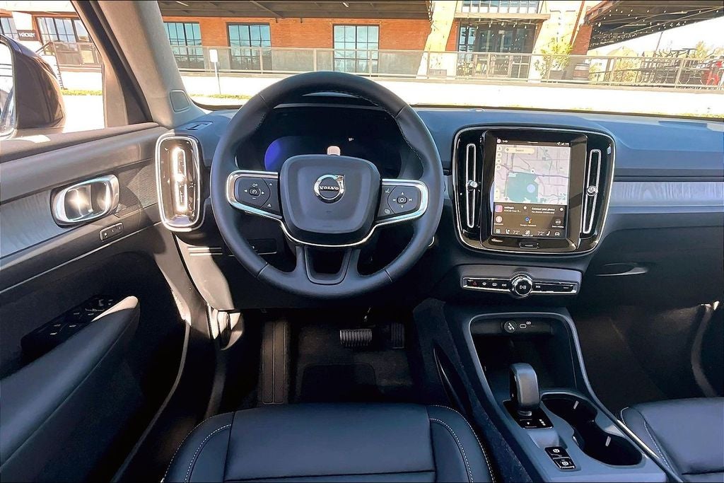 2026 Volvo XC40 B4 Core