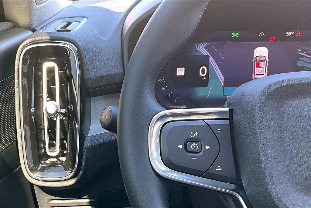 2026 Volvo XC40 B4 Core